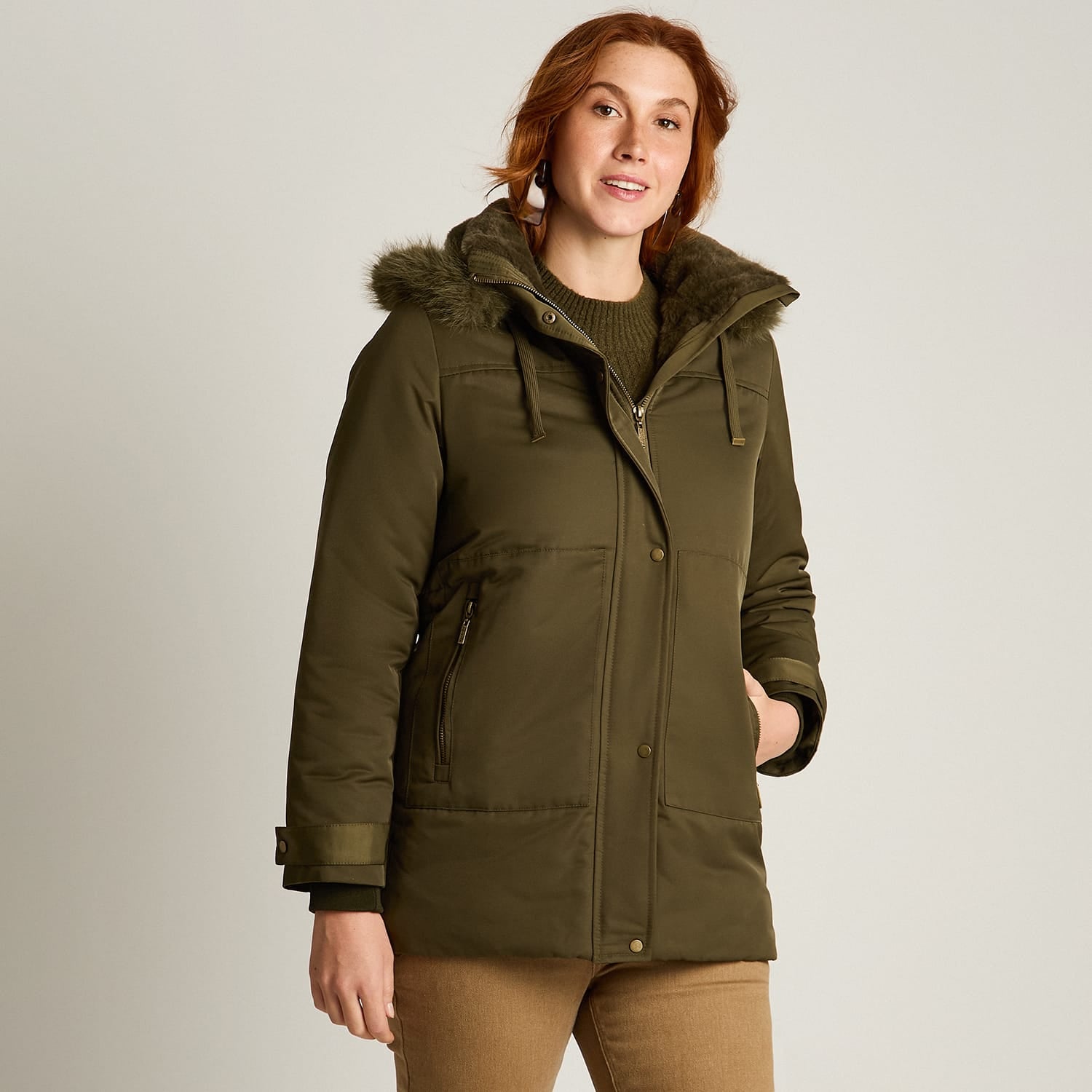 Parka Verde Manga Larga Elasticidad Nula Con Forro Calce Normal Tela Plano